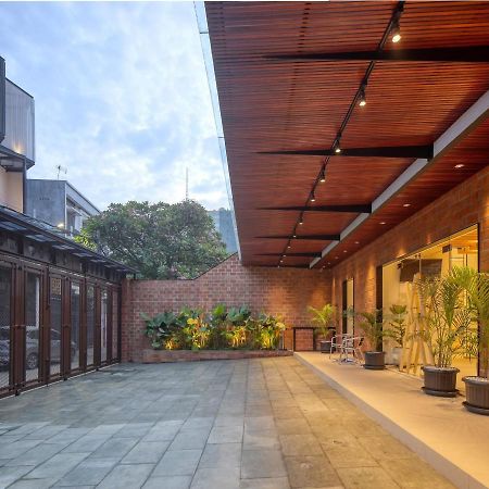 Cool Living Hotel Jakarta Exterior photo