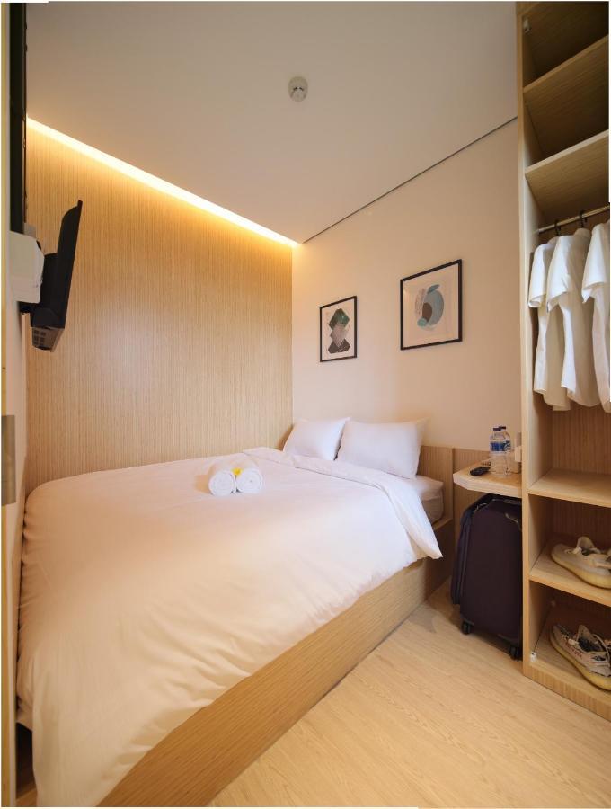 Cool Living Hotel Jakarta Exterior photo