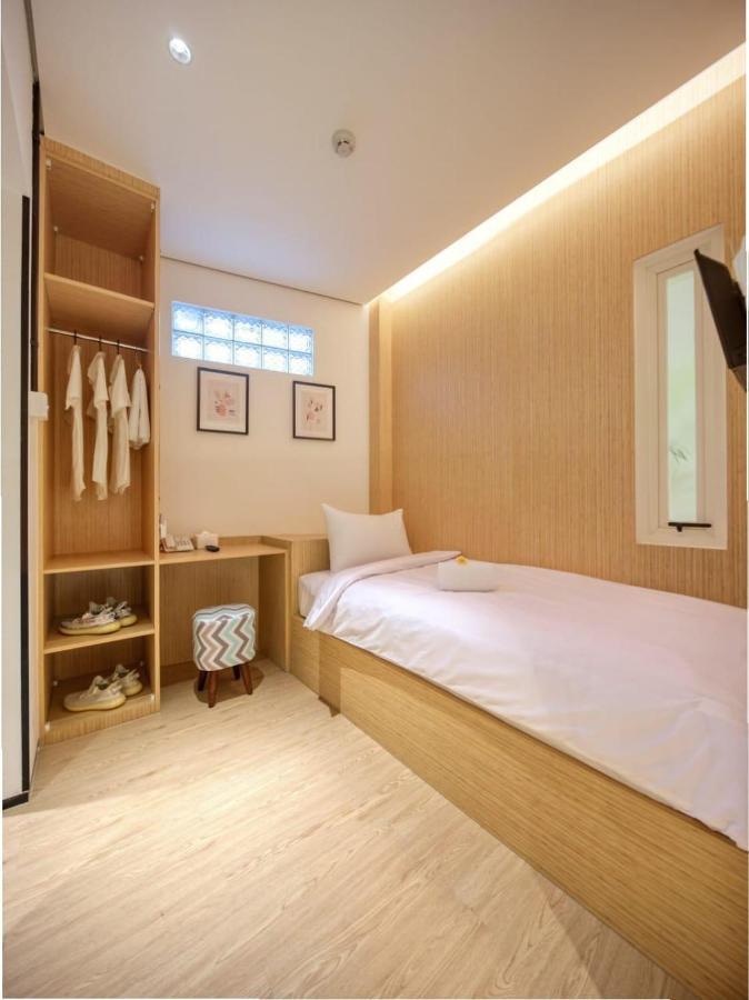 Cool Living Hotel Jakarta Exterior photo